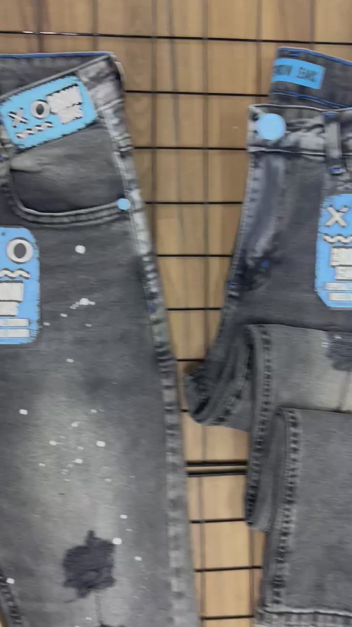 Calça jogador Brow Jeans Bem Clara Com rasgos e efeitos